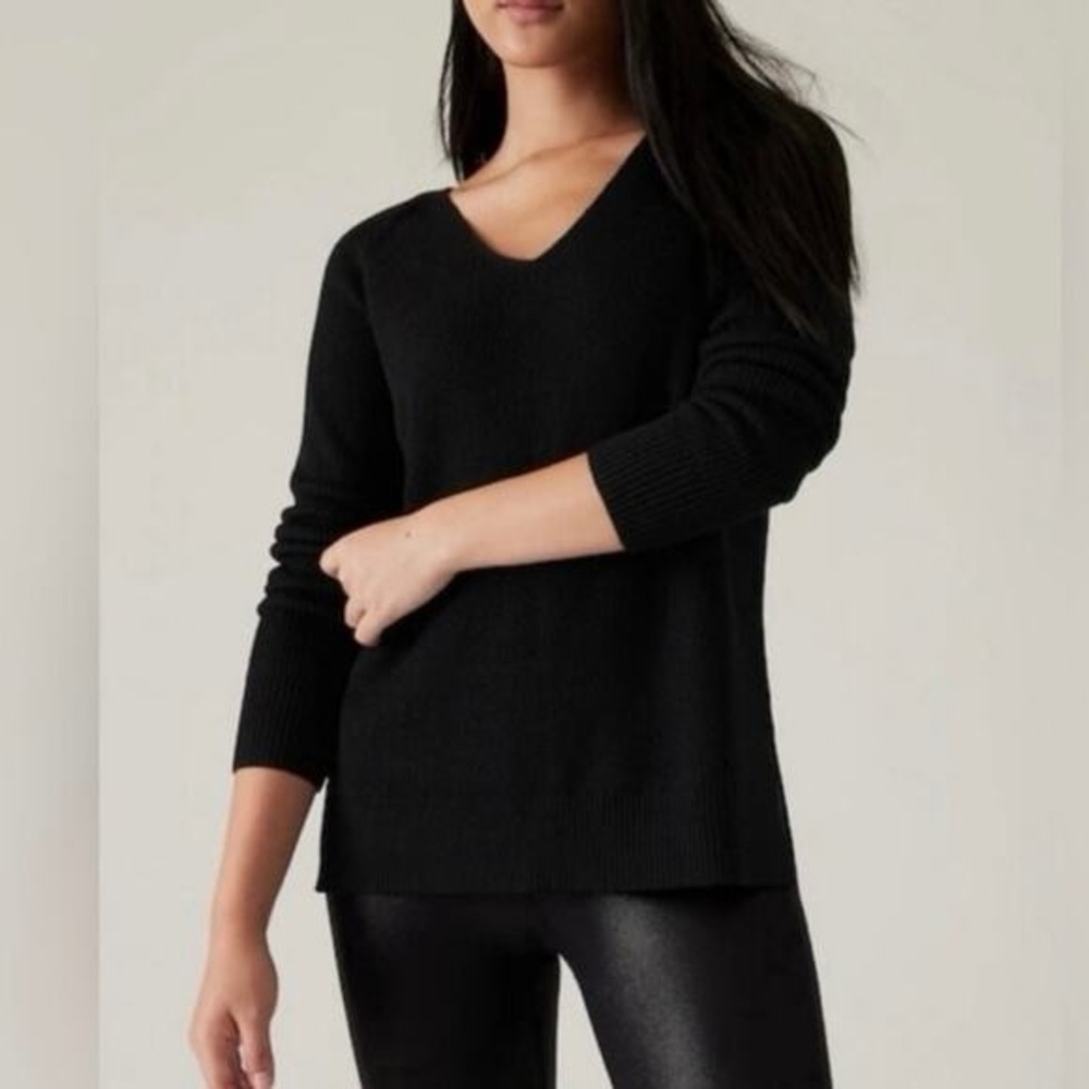 Athleta Black Hanover V-Neck Ribbed Wool Blend Longline Tunic Sweater S Relaxed